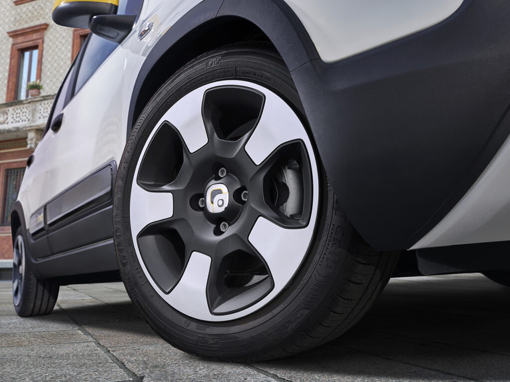 FIAT Pandina Hybrid Icon – foto 4